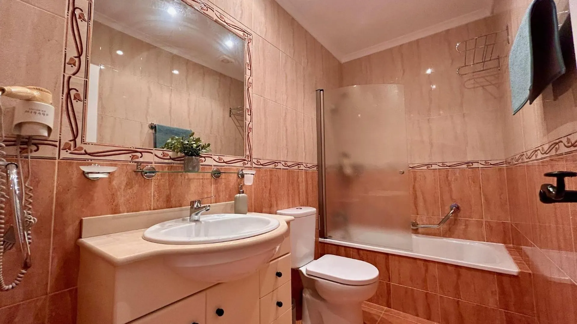 Las Palmas 9A - Oasis Properties Nerja 0*,  Spain