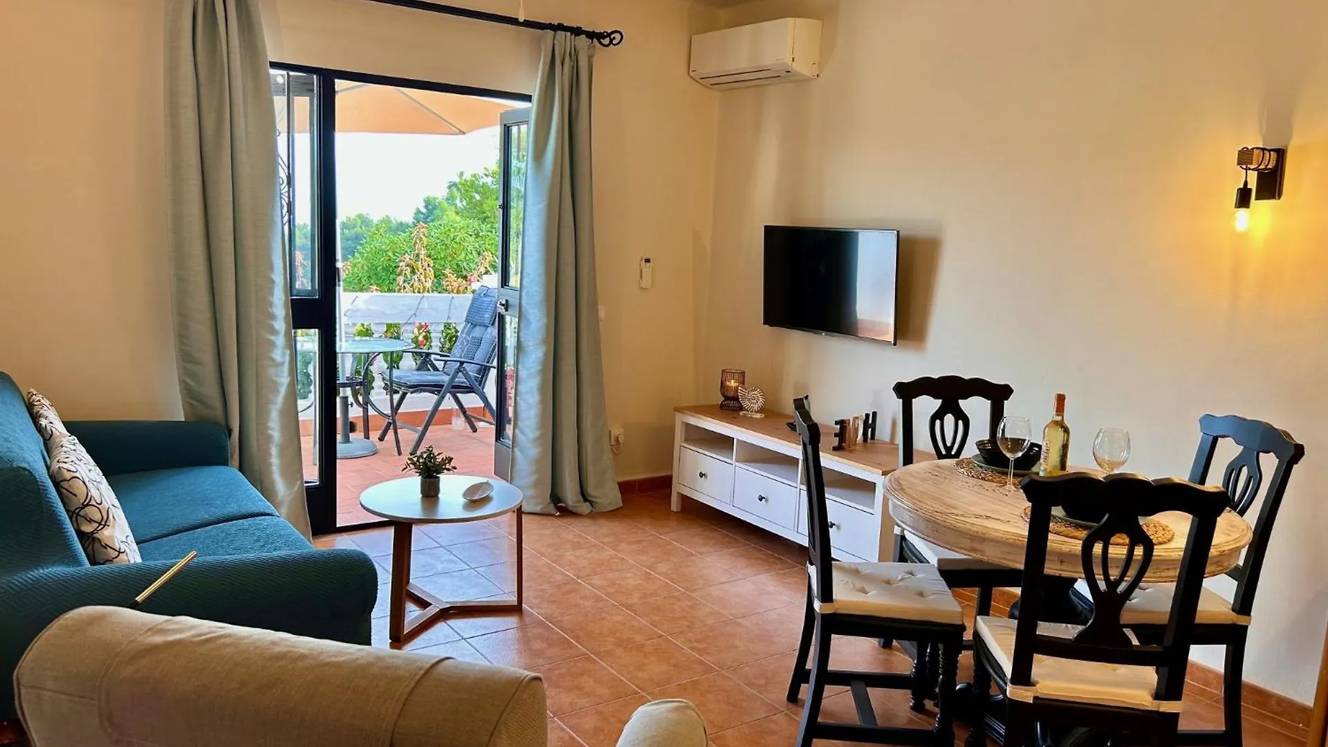 Las Palmas 9A - Oasis Properties Nerja