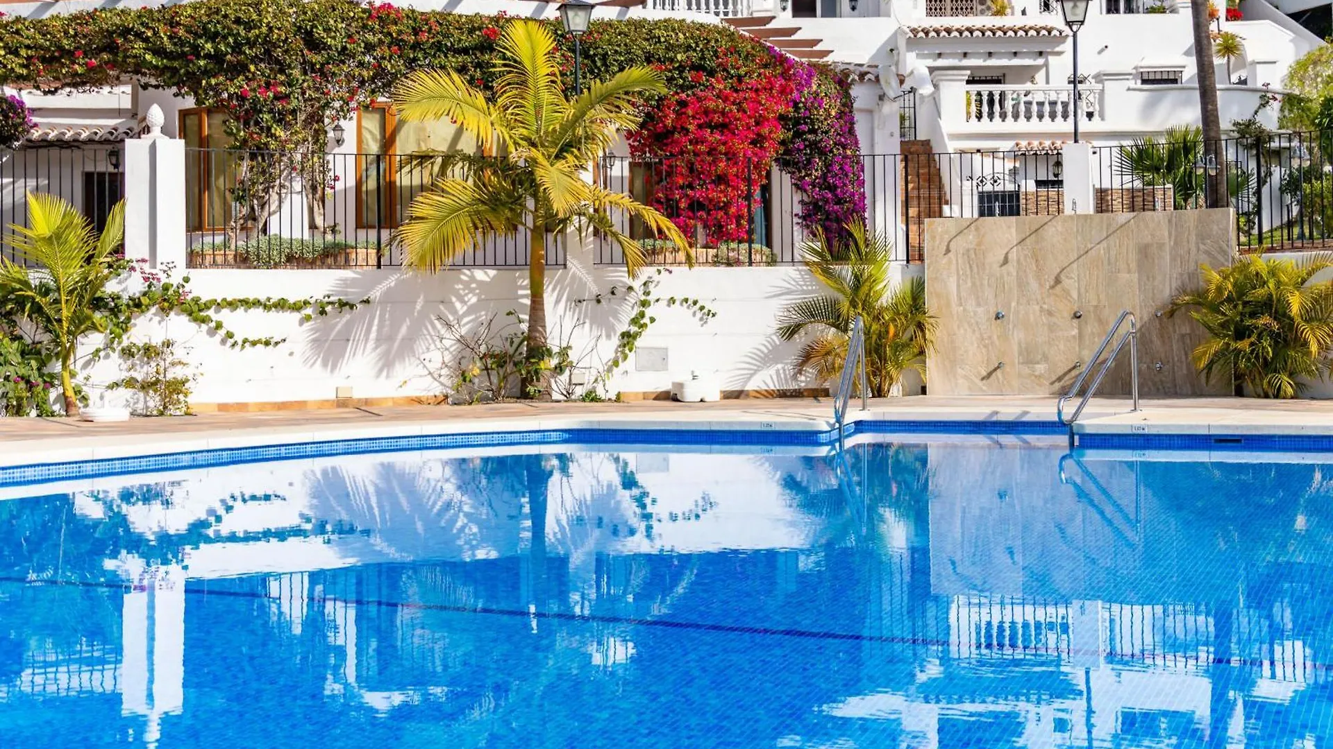 Las Palmas 9A - Oasis Properties Nerja