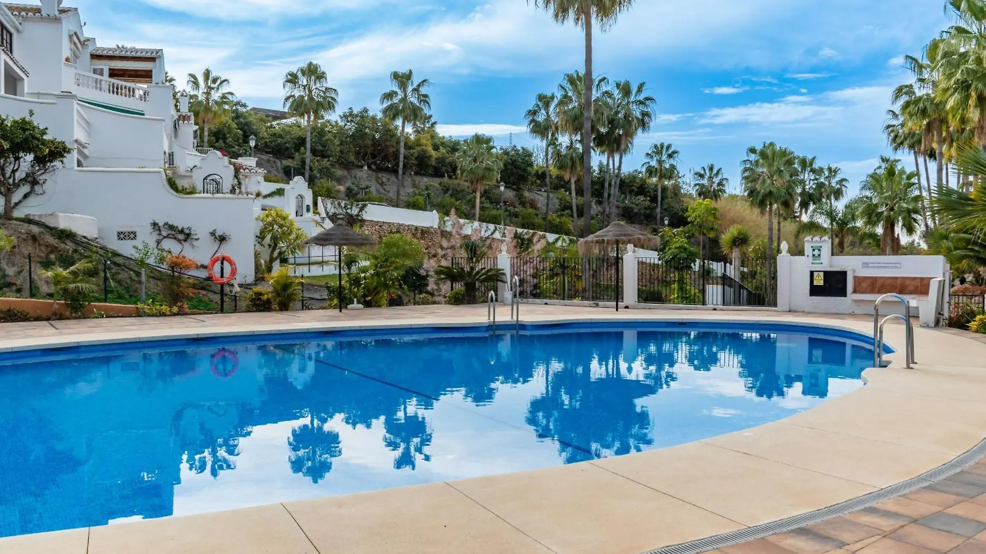 Las Palmas 9A - Oasis Properties Nerja 0*,